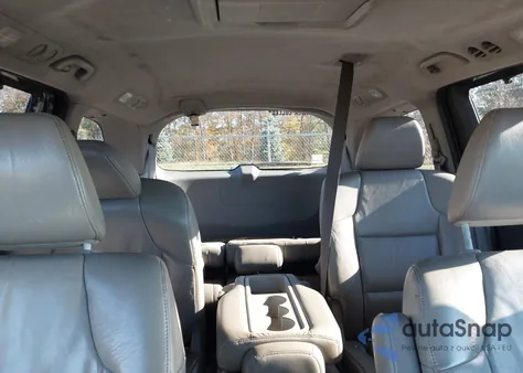 2011 Honda Odyssey Touring/Touring Elite из США, поврежденный, VIN 5FNRL5H96BB033006